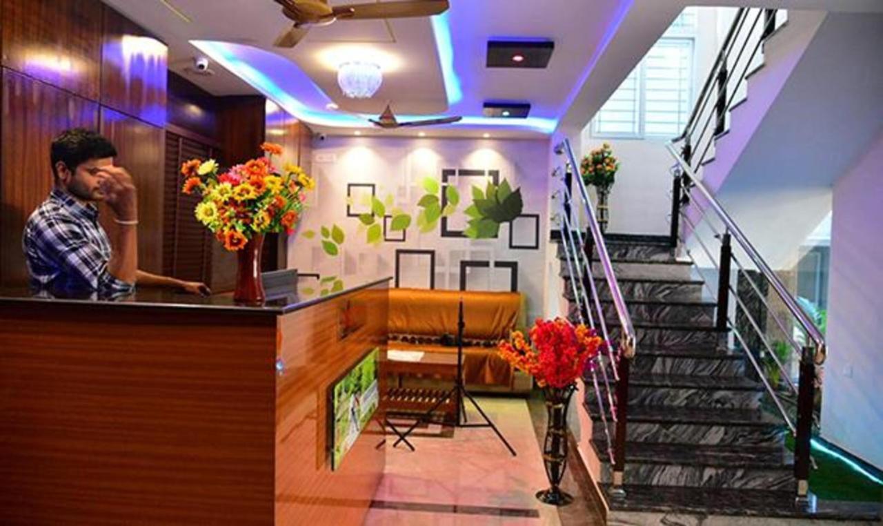 Fabhotel Nb Venkateswara Grand Inn 蒂鲁帕蒂 外观 照片