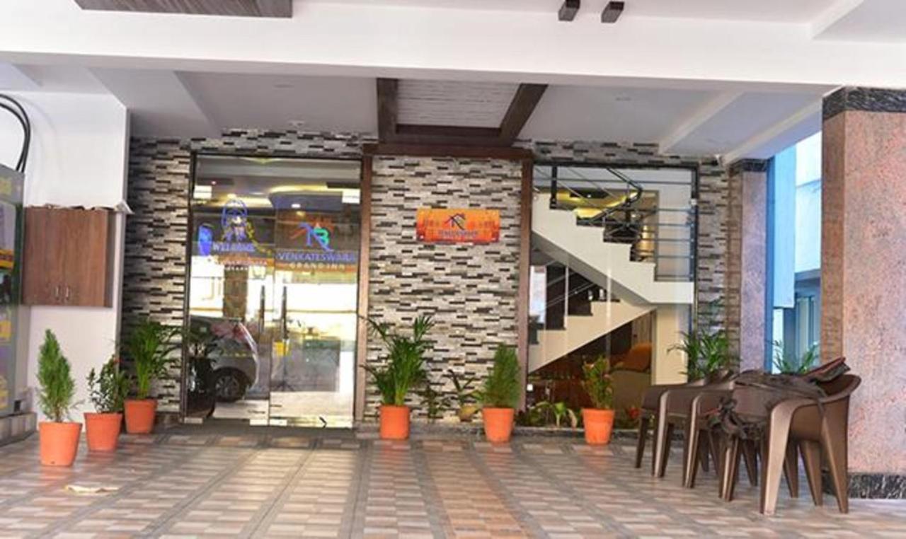 Fabhotel Nb Venkateswara Grand Inn 蒂鲁帕蒂 外观 照片