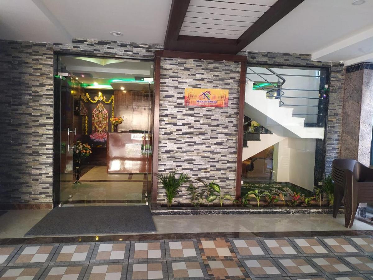 Fabhotel Nb Venkateswara Grand Inn 蒂鲁帕蒂 外观 照片